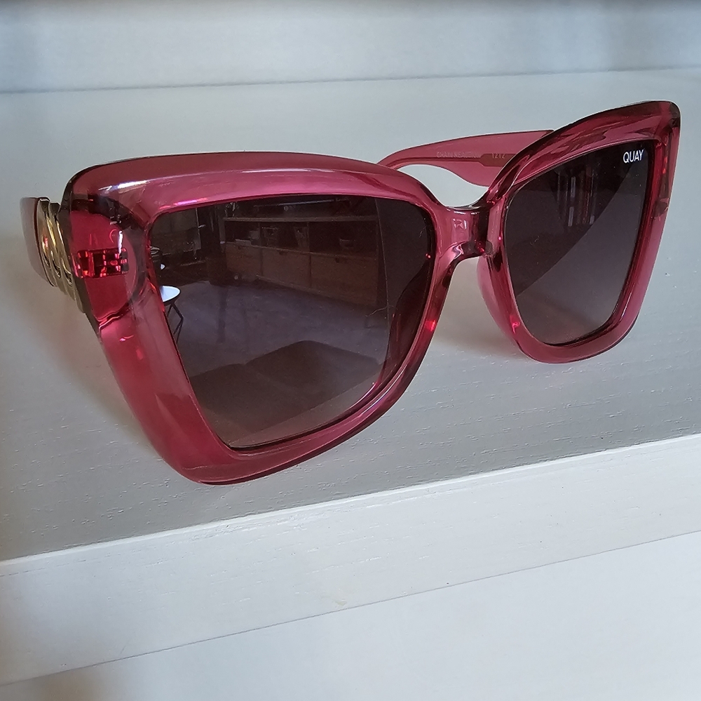 Quay Australia Chain Reaction Sunglasses